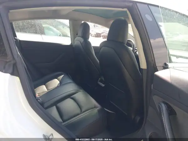 5YJ3E1EA8KF482825 2019 TESLA MODEL 3 - Image 8