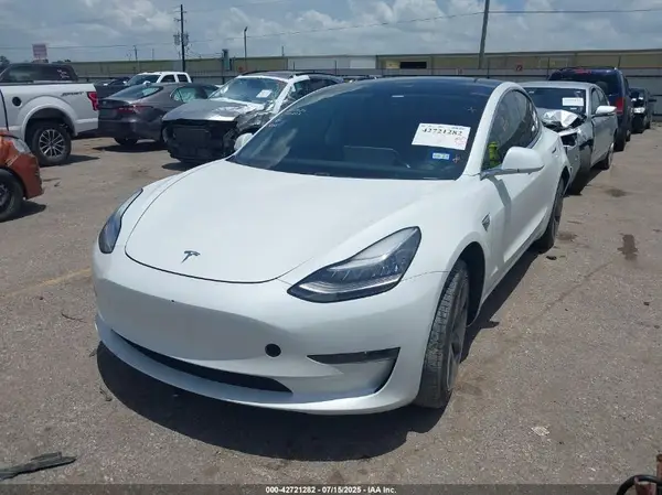 5YJ3E1EA8KF483022 2019 TESLA MODEL 3 - Image 2
