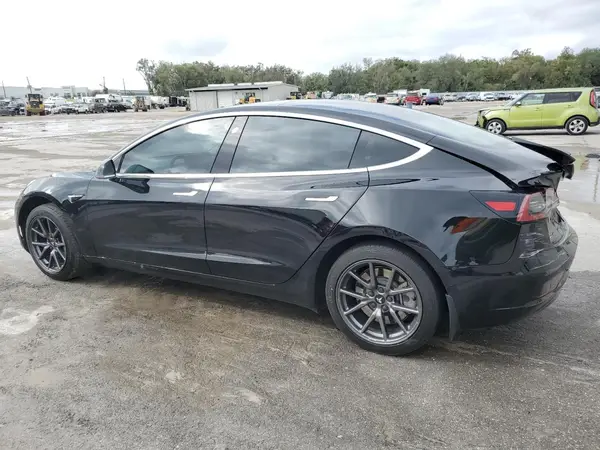 5YJ3E1EA8KF483425 2019 TESLA MODEL 3 - Image 2