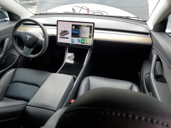 5YJ3E1EA8KF483425 2019 TESLA MODEL 3 - Image 8