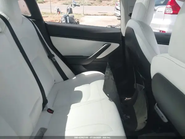 5YJ3E1EA8KF486356 2019 TESLA MODEL 3 - Image 8