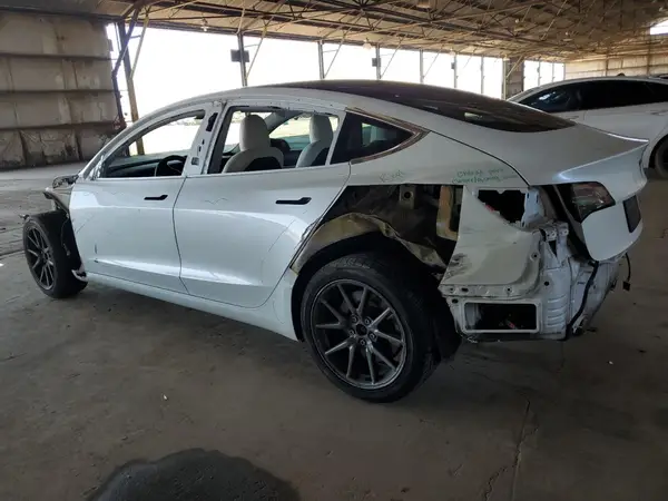 5YJ3E1EA8KF486504 2019 TESLA MODEL 3 - Image 2