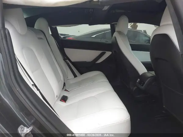 5YJ3E1EA8KF538083 2019 TESLA MODEL 3 - Image 8