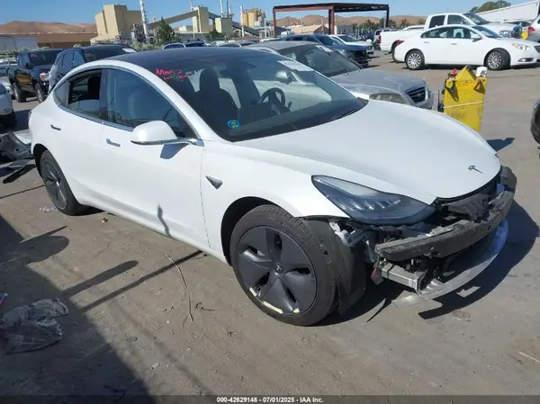 5YJ3E1EA8LF504663 2020 TESLA MODEL 3 - Image 1