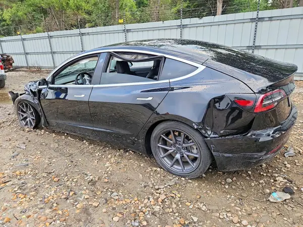 5YJ3E1EA8LF590248 2020 TESLA MODEL 3 - Image 2
