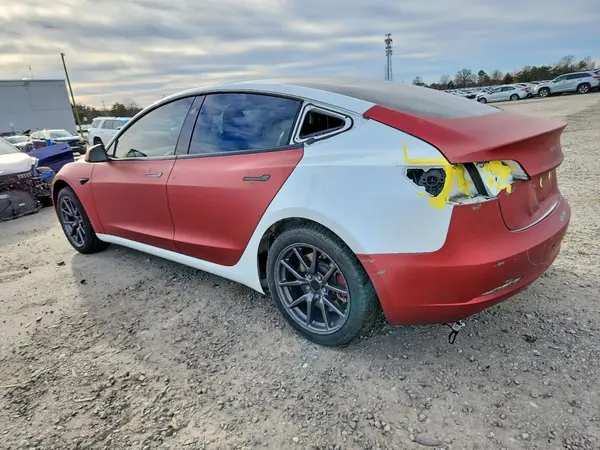 5YJ3E1EA8LF597443 2020 TESLA MODEL 3 - Image 2