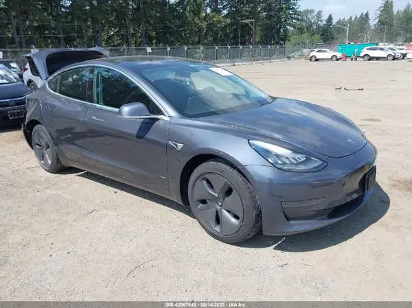 5YJ3E1EA8LF611373 2020 TESLA MODEL 3 - Image 1
