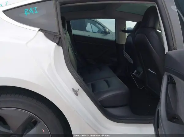 5YJ3E1EA8LF613091 2020 TESLA MODEL 3 - Image 8