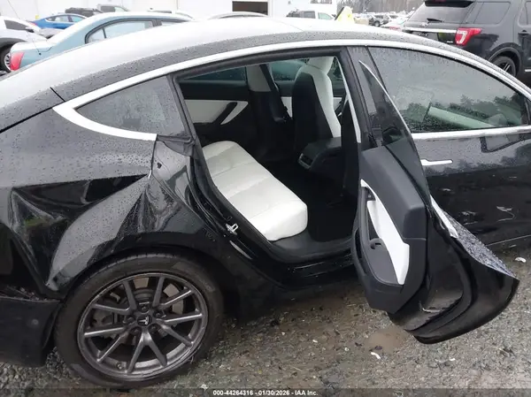 5YJ3E1EA8LF614855 2020 TESLA MODEL 3 - Image 8