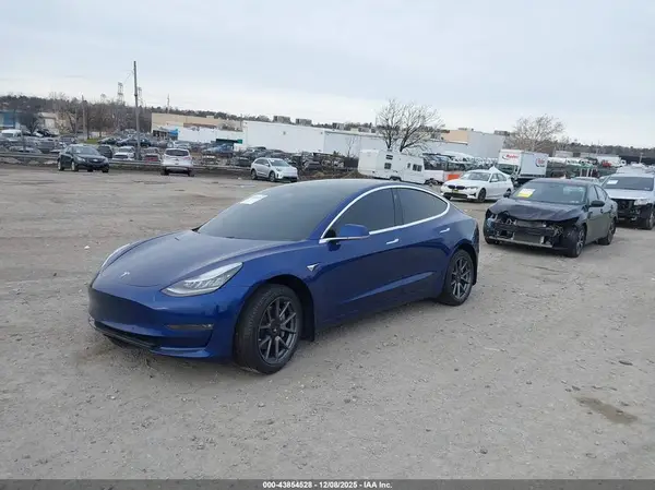 5YJ3E1EA8LF632790 2020 TESLA MODEL 3 - Image 2
