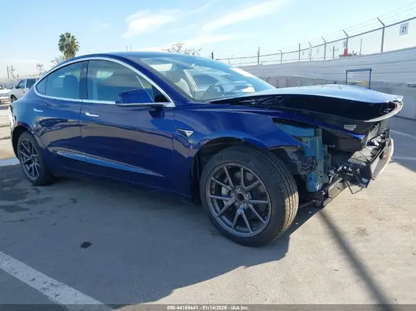 5YJ3E1EA8LF644552 2020 TESLA MODEL 3 - Image 1
