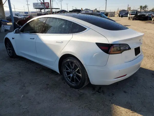 5YJ3E1EA8LF659357 2020 TESLA MODEL 3 - Image 2