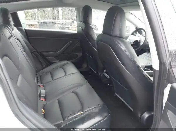 5YJ3E1EA8LF660377 2020 TESLA MODEL 3 - Image 8