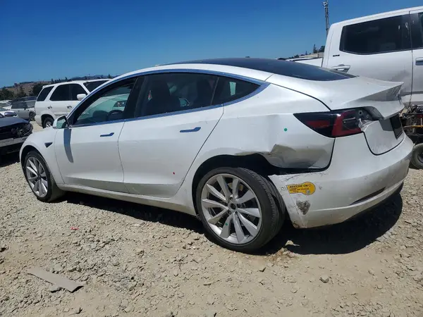 5YJ3E1EA8LF661724 2020 TESLA MODEL 3 - Image 2