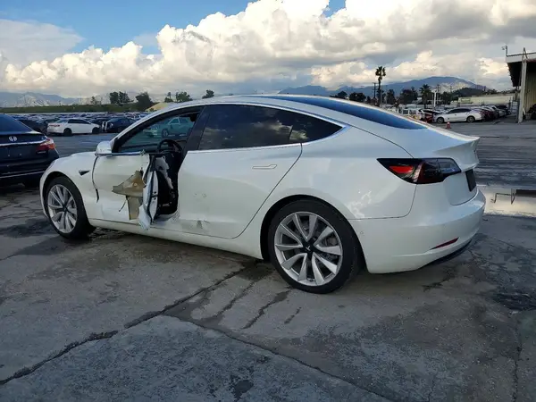 5YJ3E1EA8LF661920 2020 TESLA MODEL 3 - Image 2