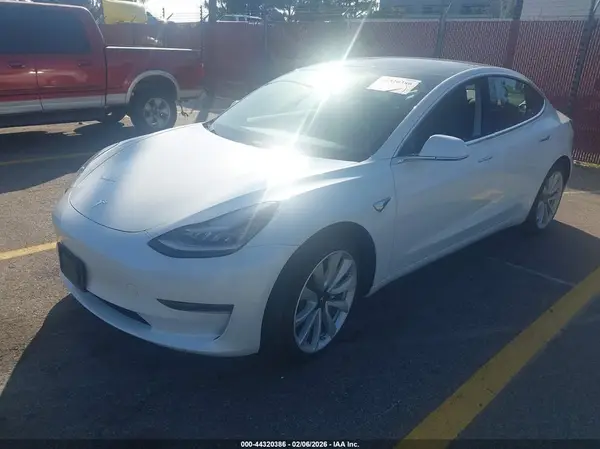5YJ3E1EA8LF709013 2020 TESLA MODEL 3 - Image 2