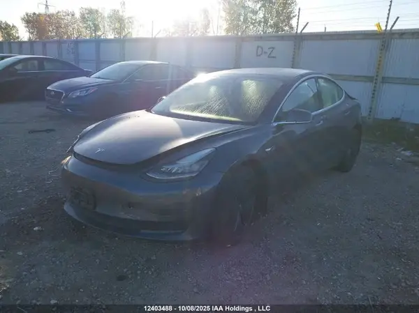 5YJ3E1EA8LF718956 2020 TESLA MODEL 3 - Image 2