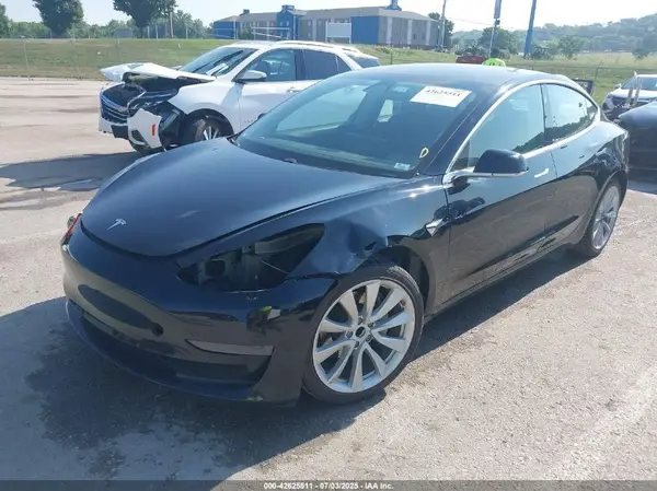 5YJ3E1EA8LF740603 2020 TESLA MODEL 3 - Image 2