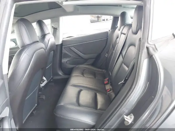 5YJ3E1EA8LF743405 2020 TESLA MODEL 3 - Image 8