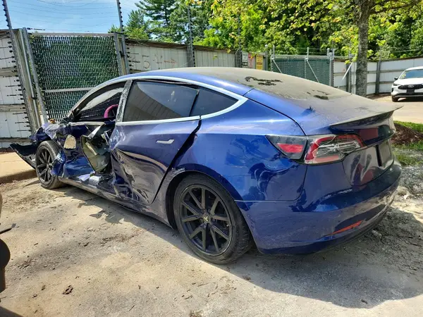 5YJ3E1EA8LF796931 2020 TESLA MODEL 3 - Image 2