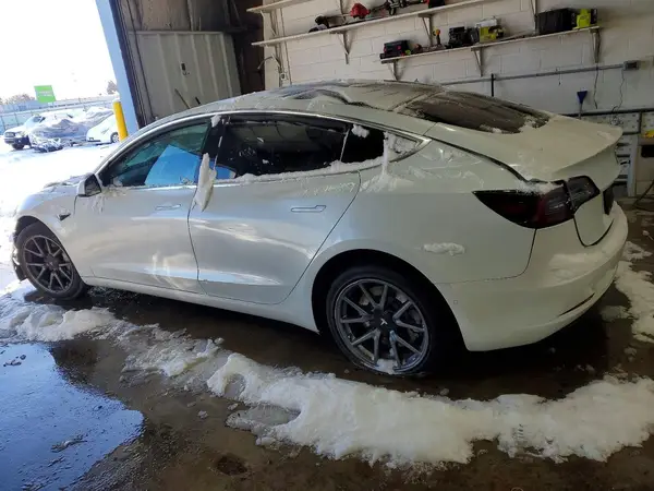 5YJ3E1EA8LF804560 2020 TESLA MODEL 3 - Image 2