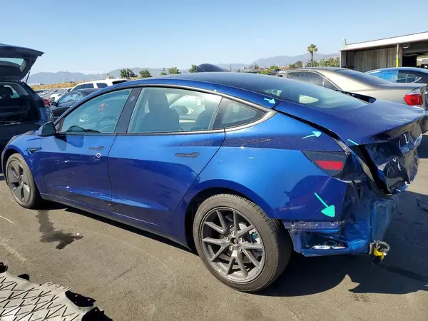 5YJ3E1EA8MF002625 2021 TESLA MODEL 3 - Image 2