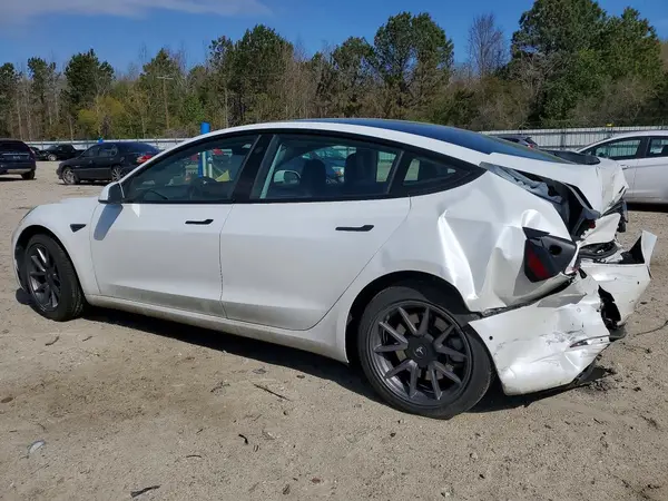 5YJ3E1EA8MF015858 2021 TESLA MODEL 3 - Image 2