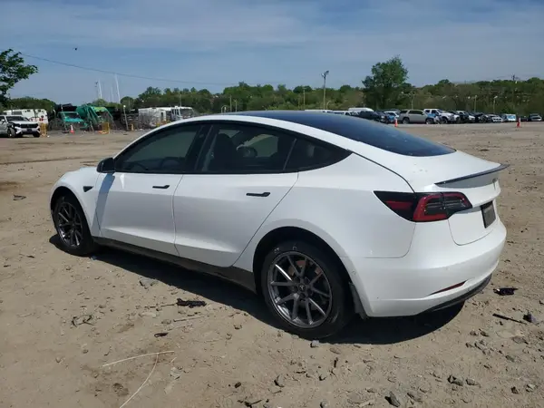 5YJ3E1EA8MF016492 2021 TESLA MODEL 3 - Image 2
