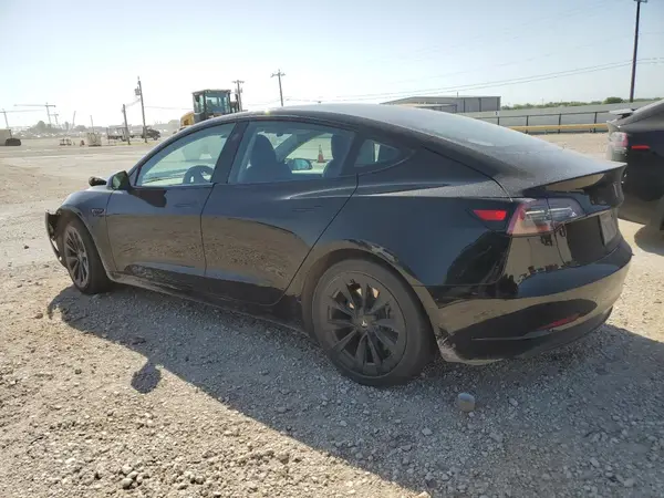 5YJ3E1EA8MF017951 2021 TESLA MODEL 3 - Image 2