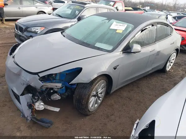 5YJ3E1EA8MF020672 2021 TESLA MODEL 3 - Image 2