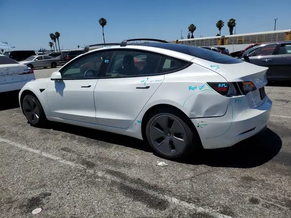 5YJ3E1EA8MF021966 2021 TESLA MODEL 3 - Image 2