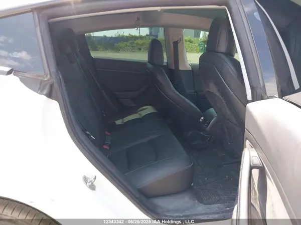 5YJ3E1EA8MF027055 2021 TESLA MODEL 3 - Image 8