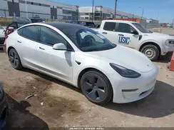 5YJ3E1EA8MF031557 2021 TESLA MODEL 3