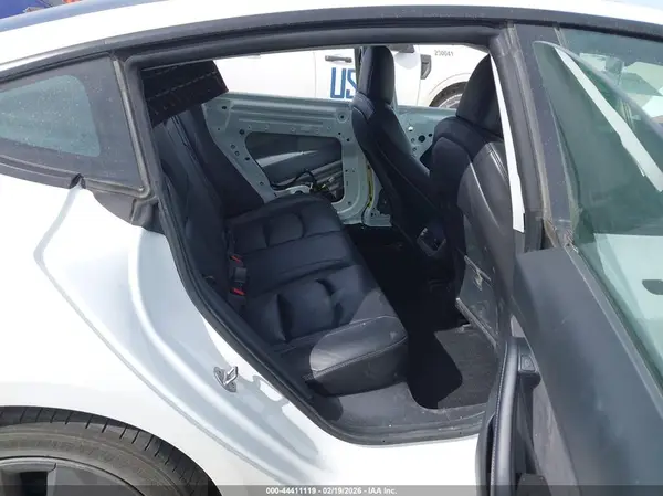 5YJ3E1EA8MF031557 2021 TESLA MODEL 3 - Image 8
