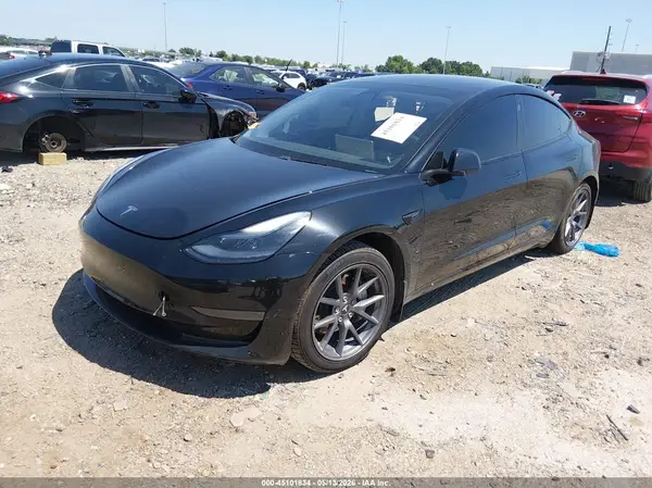 5YJ3E1EA8MF042641 2021 TESLA MODEL 3 - Image 2