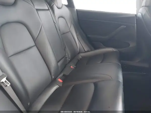 5YJ3E1EA8MF045443 2021 TESLA MODEL 3 - Image 8