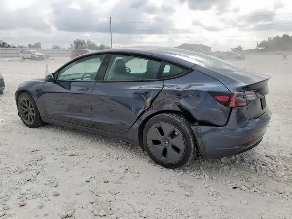 5YJ3E1EA8MF052134 2021 TESLA MODEL 3 - Image 2