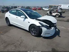 5YJ3E1EA8MF053588 2021 TESLA MODEL 3