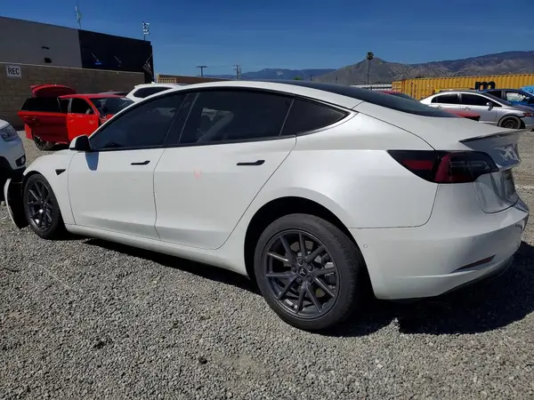 5YJ3E1EA8MF062792 2021 TESLA MODEL 3 - Image 2