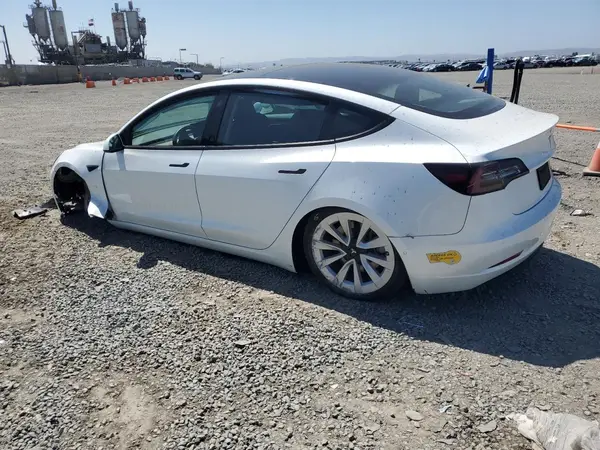 5YJ3E1EA8MF072108 2021 TESLA MODEL 3 - Image 2