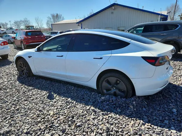 5YJ3E1EA8MF083593 2021 TESLA MODEL 3 - Image 2