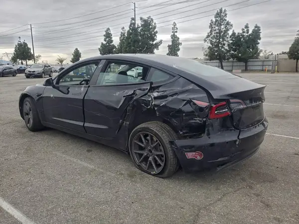 5YJ3E1EA8MF087126 2021 TESLA MODEL 3 - Image 2