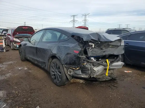 5YJ3E1EA8MF088602 2021 TESLA MODEL 3 - Image 2