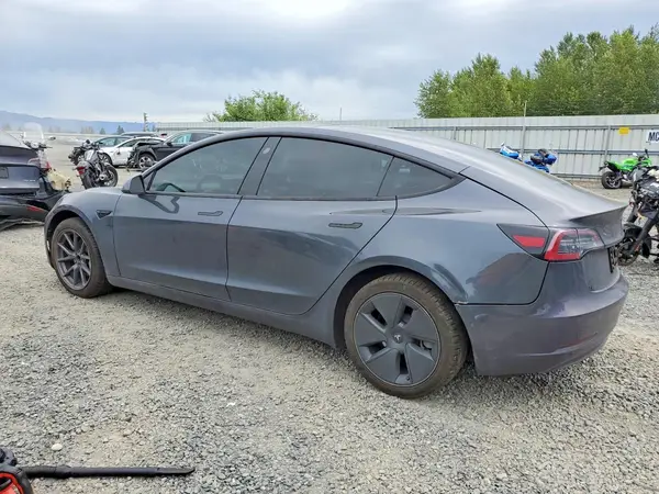 5YJ3E1EA8MF090690 2021 TESLA MODEL 3 - Image 2