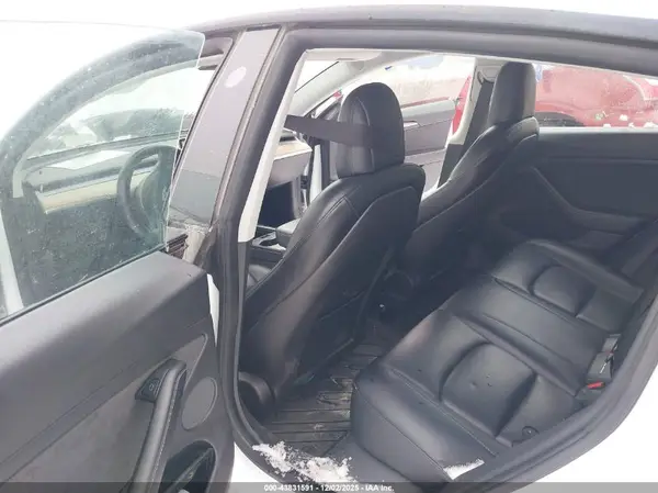 5YJ3E1EA8MF094612 2021 TESLA MODEL 3 - Image 8