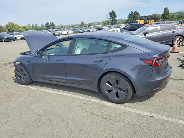 5YJ3E1EA8MF098045 2021 TESLA MODEL 3 - Image 2