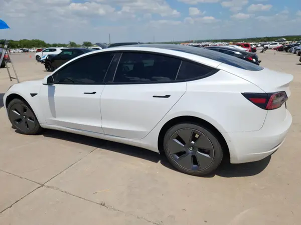 5YJ3E1EA8MF100344 2021 TESLA MODEL 3 - Image 2