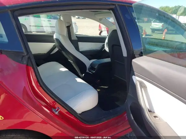 5YJ3E1EA8MF842663 2021 TESLA MODEL 3 - Image 8
