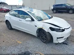 5YJ3E1EA8MF851413 2021 TESLA MODEL 3