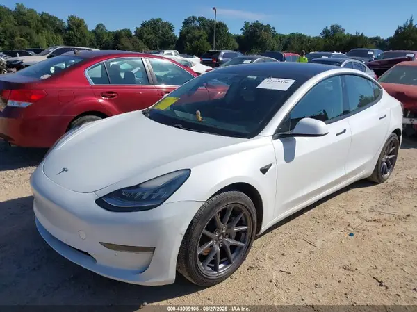 5YJ3E1EA8MF855039 2021 TESLA MODEL 3 - Image 2